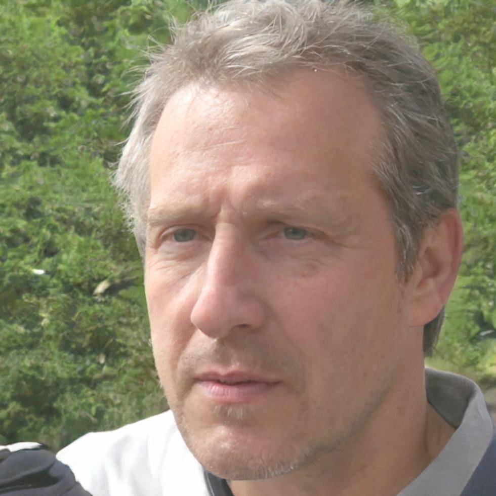 Portrait de Damien Roussel